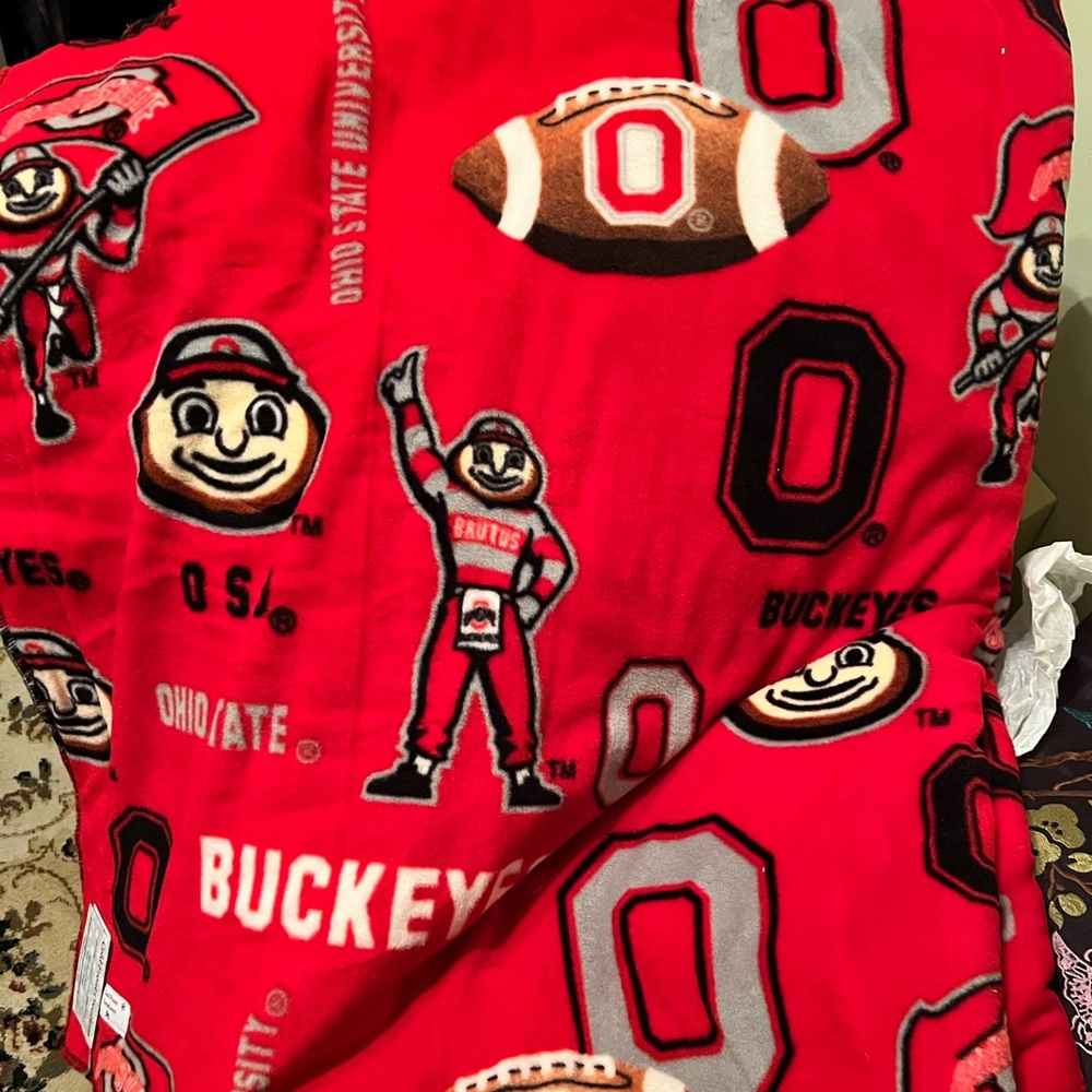 Fleece O-H-I-O State collegiate blanket